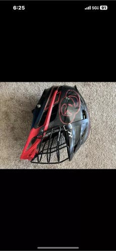 Lacrosse helmet cascade r . NOCSAE ! One size fits most