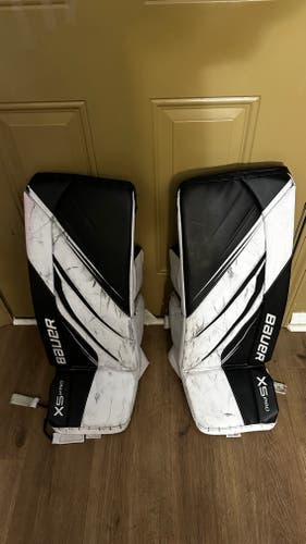 Used Intermediate Medium Bauer Vapor X5 Pro Goalie Leg Pads