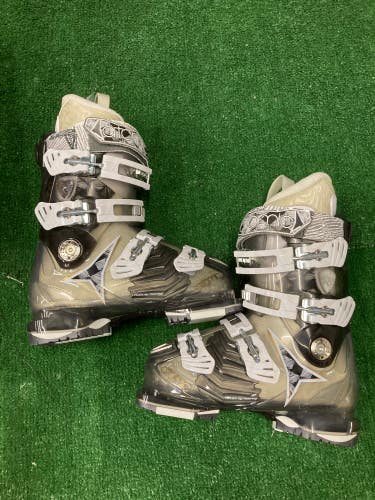 New Women's Atomic Hawx 100 W All Mountain Ski Boots Medium Flex (23.0 - 275mm)