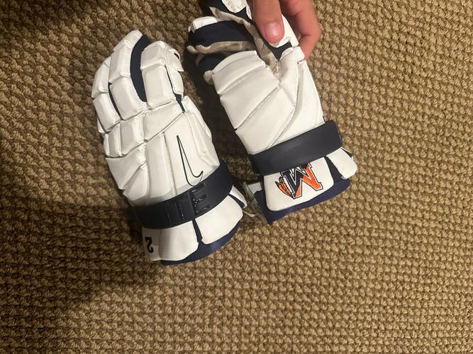 Manhasset Lacrosse Nike Gloves