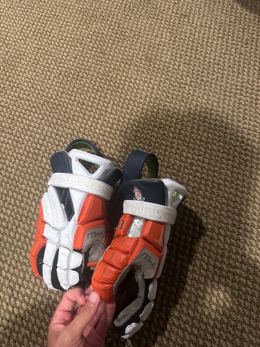 Manhasset Lacrosse Maverik Gloves