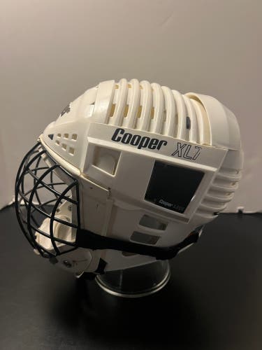 Vintage Cooper White XL7 Hockey Helmet With Cage