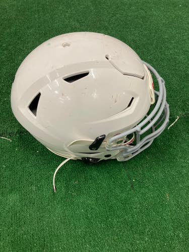 Used Youth Medium Riddell SpeedFlex Helmet