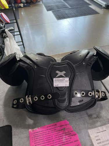 Used Xenith Xflexion Fly Youth Sm Football Shoulder Pads