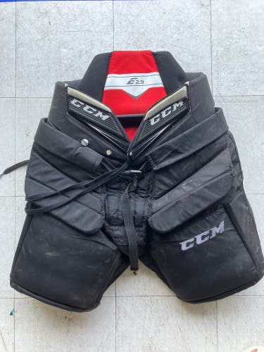 Used SR L CCM e2.9 Hockey Goalie Pants