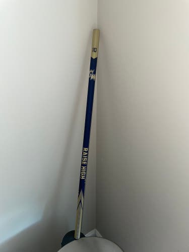 PRE-OWNED GEORGE WASHINGTON Team Issued STX COMP 10 Womens Lacrosse Shaft