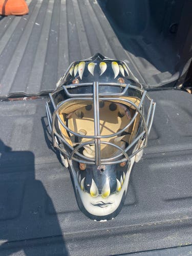 Older Hockey goalie Mask