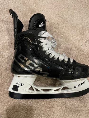 Used Intermediate CCM Regular Width Pro Stock 6.5 JetSpeed FT6 Pro Hockey Skates