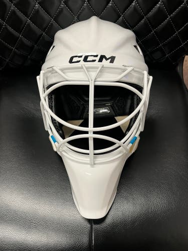 CCM Axis XF Medium Goalie Mask