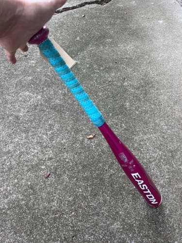 Pink Used Easton Pink Sapphire Bat (-10) Alloy 15 oz 25"