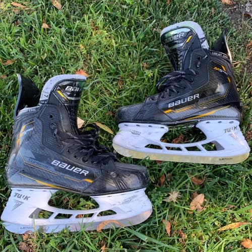 Used Senior Bauer Supreme M5 Pro Hockey Skates | Size 7 Fit 1