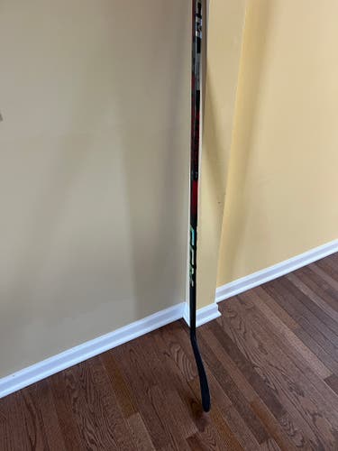 Brand New Intermediate CCM Jetspeed FT7 Pro Left Hand Hockey Stick P29 Pro Stock 65 Flex
