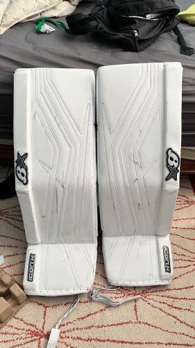 Brian’s Ikon1k Pro Senior leg pads used 5-6 times