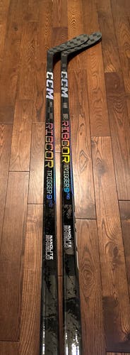 2 X New 70 Flex Right Hand P28 CCM RibCor Trigger 9 Pro Hockey Sticks