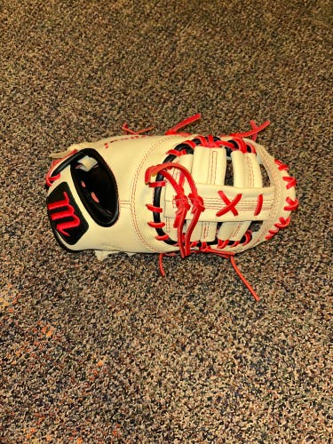 Marucci First Base Mitt