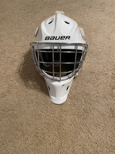 Bauer 930 Goalie helmet