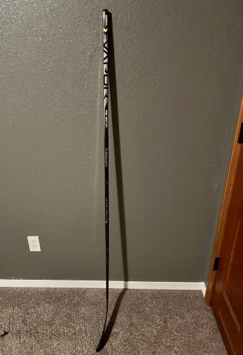 New Intermediate Bauer Left Hand P92 Vapor Hyperlite 2 Hockey Stick