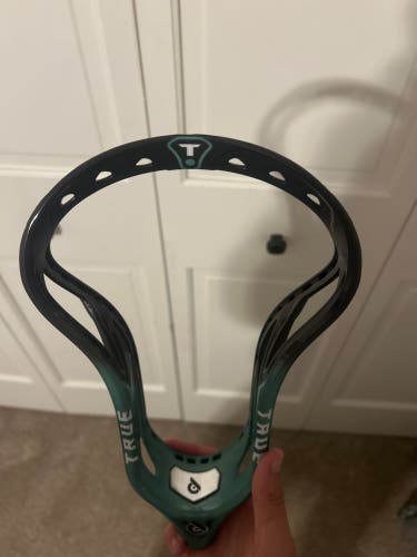 New True Lacrosse  Unstrung Pioneer Head