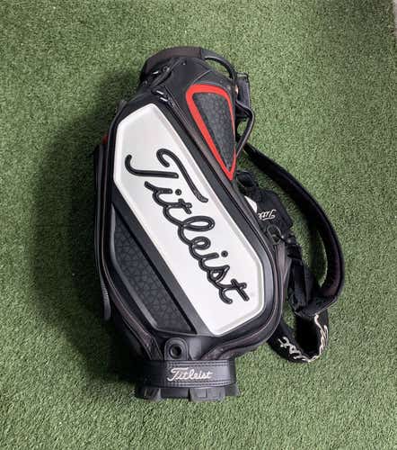 Titleist Tour Staff Bag Black 5-Way Divide Single Strap Golf Bag- BROKEN ZIPPER!