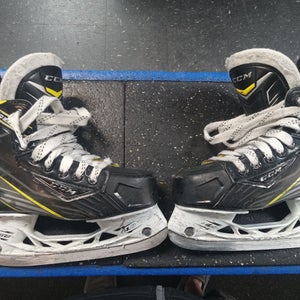 Used Junior CCM Tacks 5092 Hockey Skates Regular Width Size 2