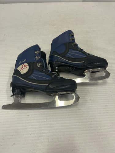 Used American Athletic Royal Senior 7.5 Soft Boot Skates