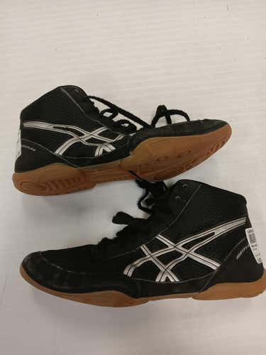 Used Asics Junior 02 Wrestling Shoes