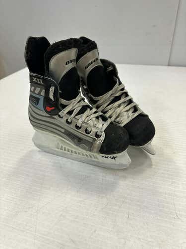 Used Bauer Xii Youth 13.5 Ice Hockey Skates