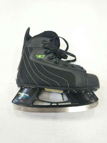 Used Canadian Senior 7 Ice Hockey Skates