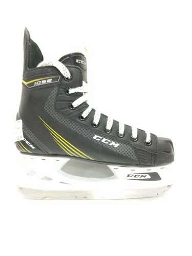 Used Ccm 1052 Intermediate 5.0 Ice Hockey Skates