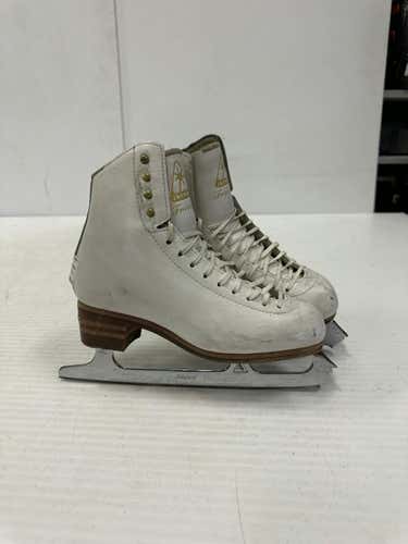 Used Jackson Freestyle Senior 7 Women's Figure Skates