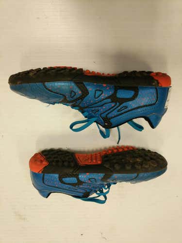 Used Junior 05.5 Turf Shoe