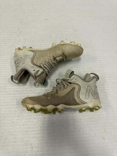 Used New Balance Senior 5.5 Lacrosse Cleats