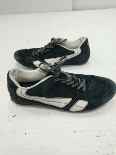 Used Senior 8 Wrestling Shoes