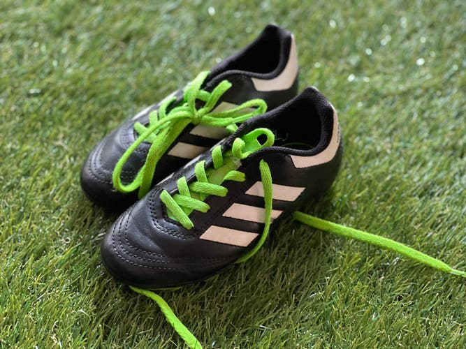 Used - Adidas youth soccer cleats - Size 11k