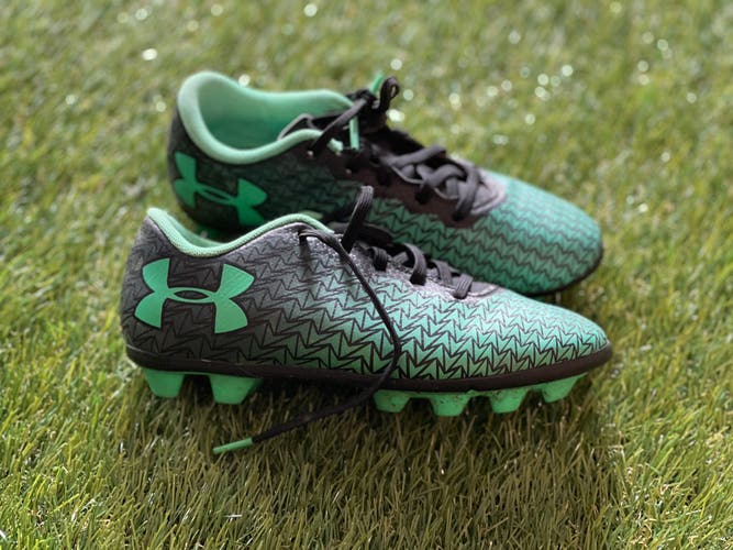 Used - Black/Green Under Armour youth soccer cleats