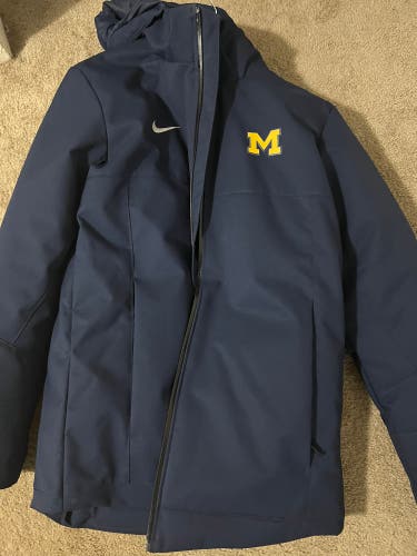 Blue New Medium Nike Michigan parka