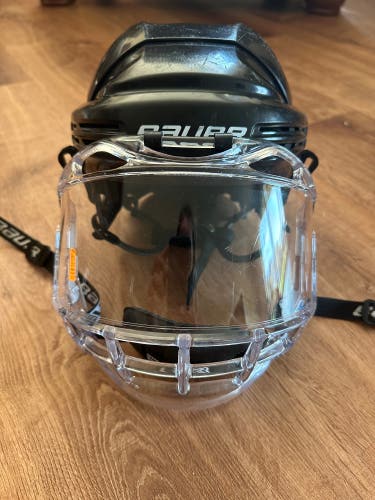 Used Youth Bauer Bhh2100jr Helmet