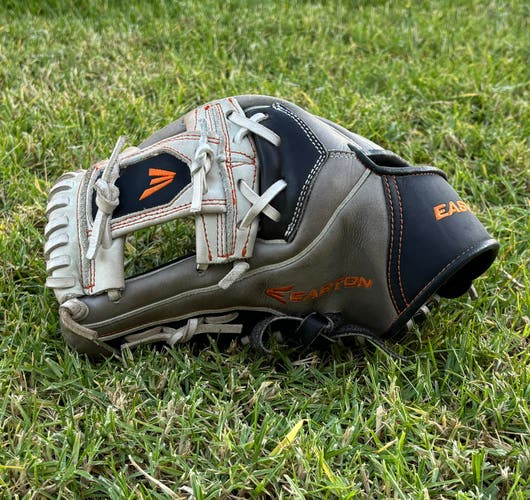 Easton Mako LE glove