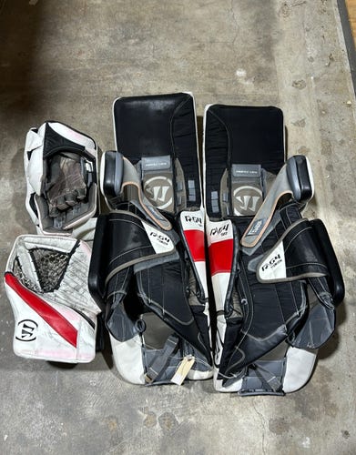 White Used 36" Senior Warrior Ritual G4 Goalie Full Set Regular