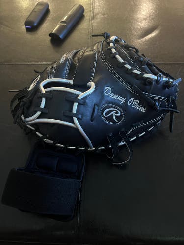 New Custom 34" Catchers Mitt