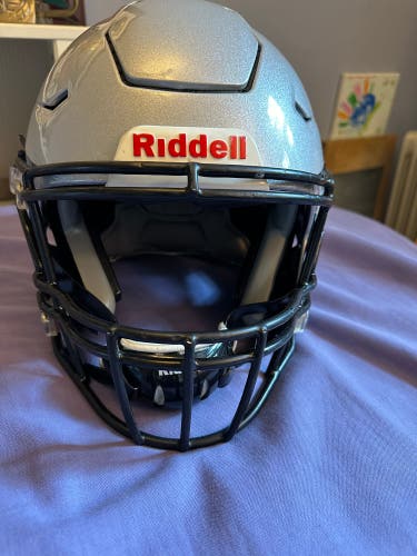 Riddell SpeedFlex Helmet.  Youth Large