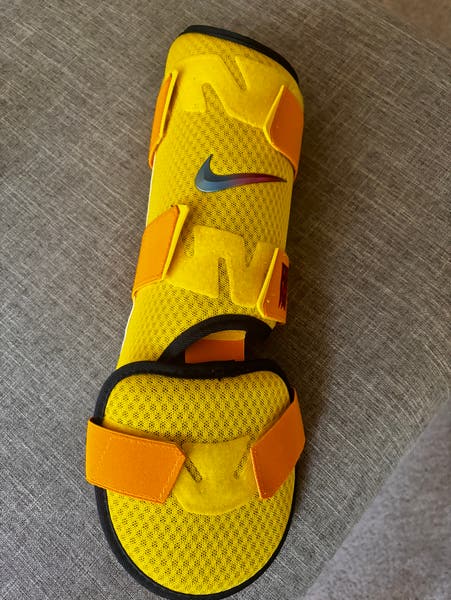 Nike Acuna Jr Right Handed Leg Guard | SidelineSwap | Buy