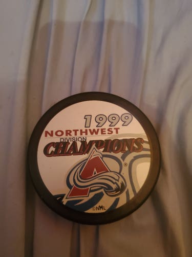 1999 northwest champions Colorado Avalanche puck