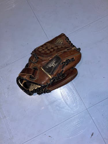 Used Right Hand Throw Mizuno Power Close II Baseball Glove