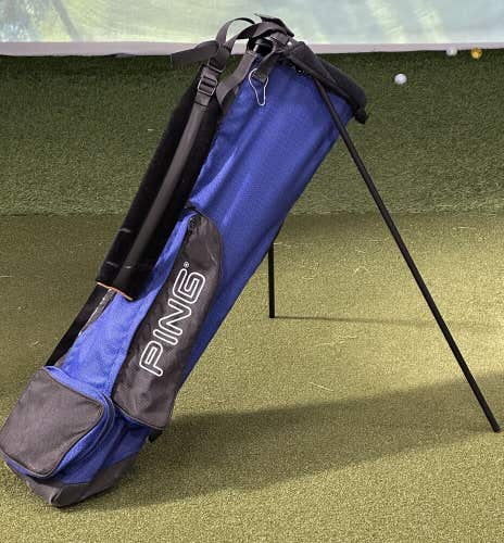 PING Mantis Vintage Single Strap Carry Stand Lightweight Golf Bag Blue RARE!