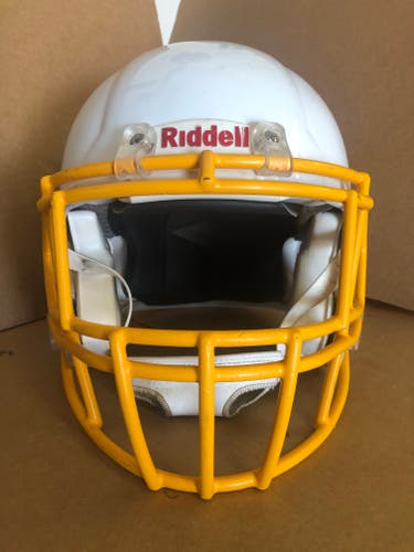 USED RIDDELL SPEED ADULT HELMET - MEDIUM - METALLIC WHITE