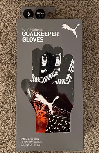 Puma future goalkeeper gloves Size 8