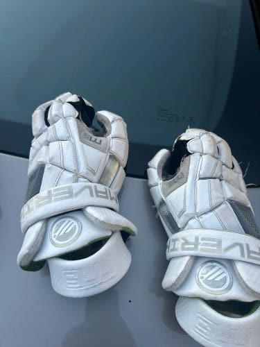 Used Maverik m5 lacrosse gloves