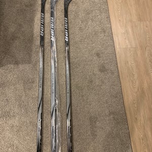 Senior Bauer Right Handed P92 Vapor Hyperlite 2 Hockey Stick