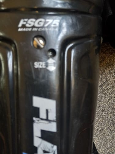 Bauer Flak FSG 75 13" adjustable Shin Pads